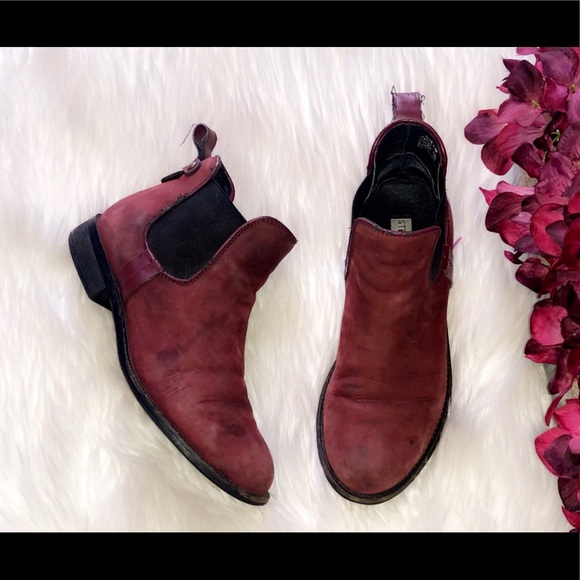 STEVE MADDEN Burgundy Suede Ankle Bootie - Picture 2 of 7